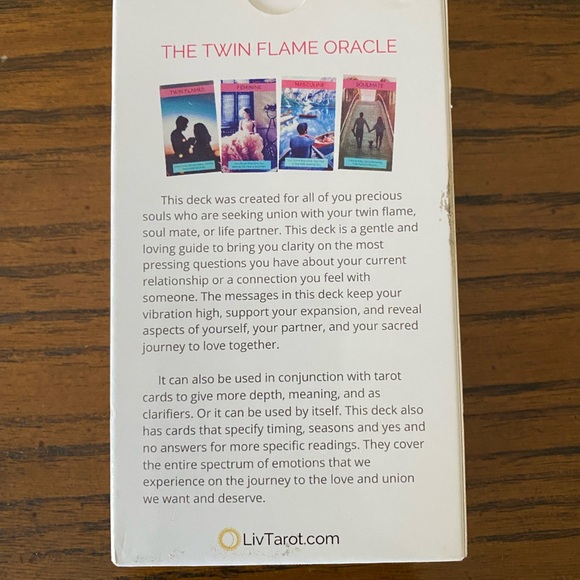 Twin Flame Oracle Deck - Picture 2 of 6